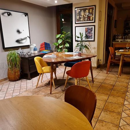Manfredi Ristorante Con Alloggio Romentino エクステリア 写真