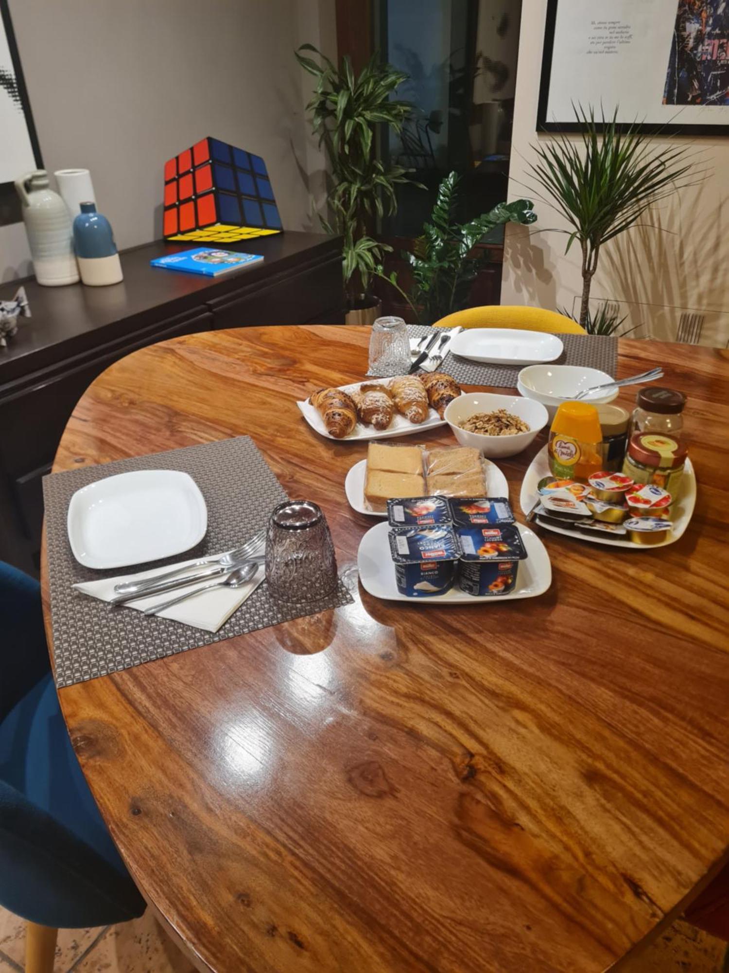 Manfredi Ristorante Con Alloggio Romentino エクステリア 写真